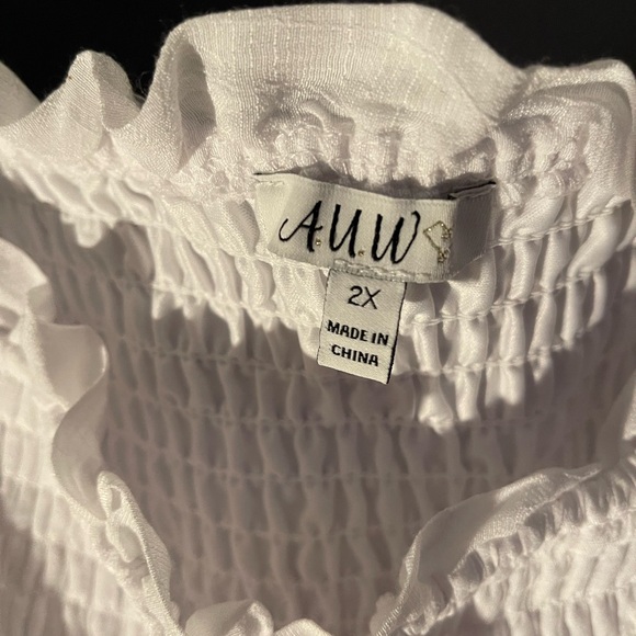 Cute white dress - Picture 3 of 7